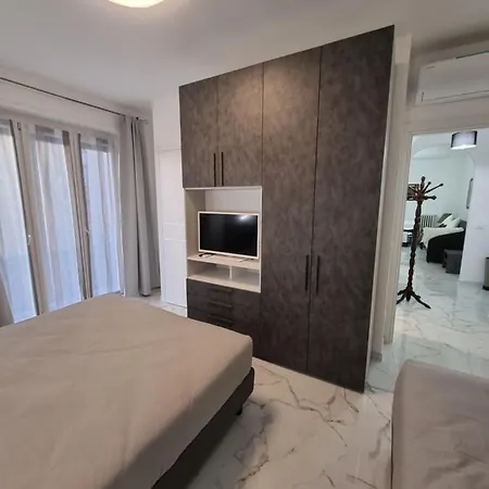 Eurosanremo Апартаменты *